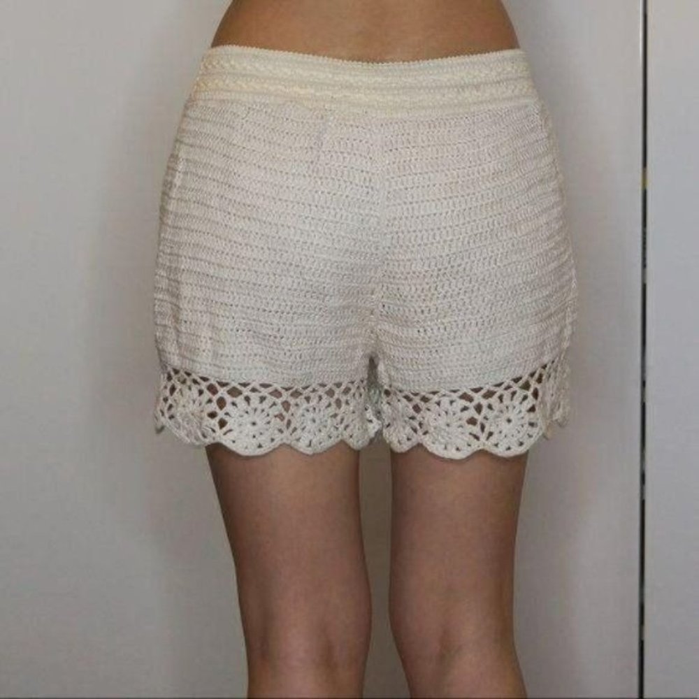 Cream Crochet Shorts Size S - Picture 7 of 11